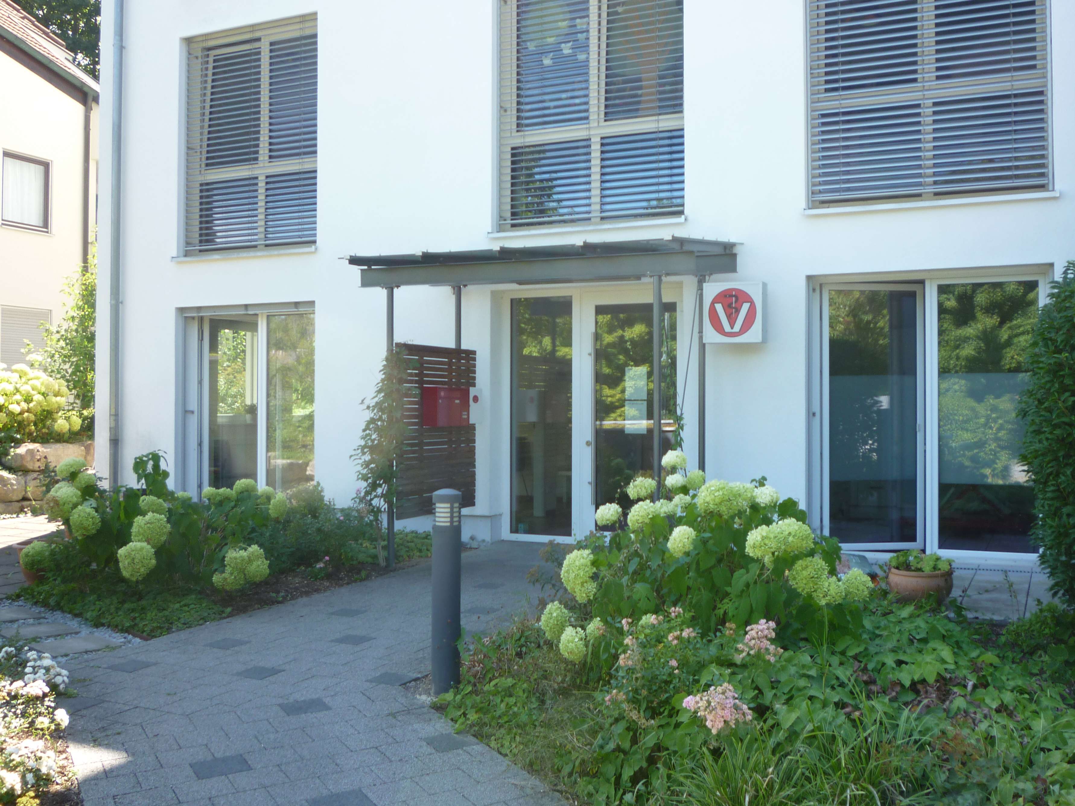 View 1 of Tierarztpraxis für Kleintiere und Pferde