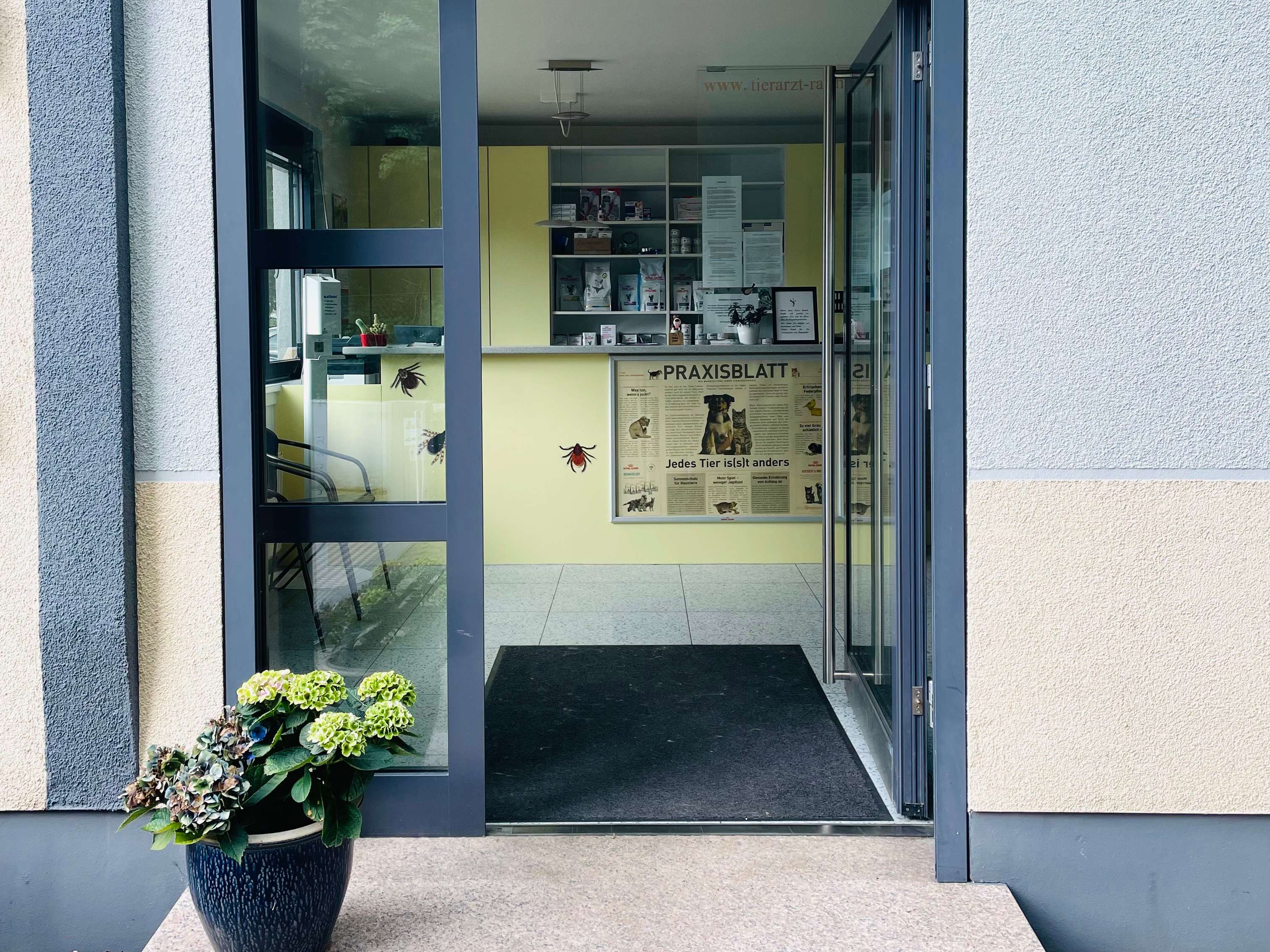 Ansicht 2 von Kleintierpraxis West Frank Miebach