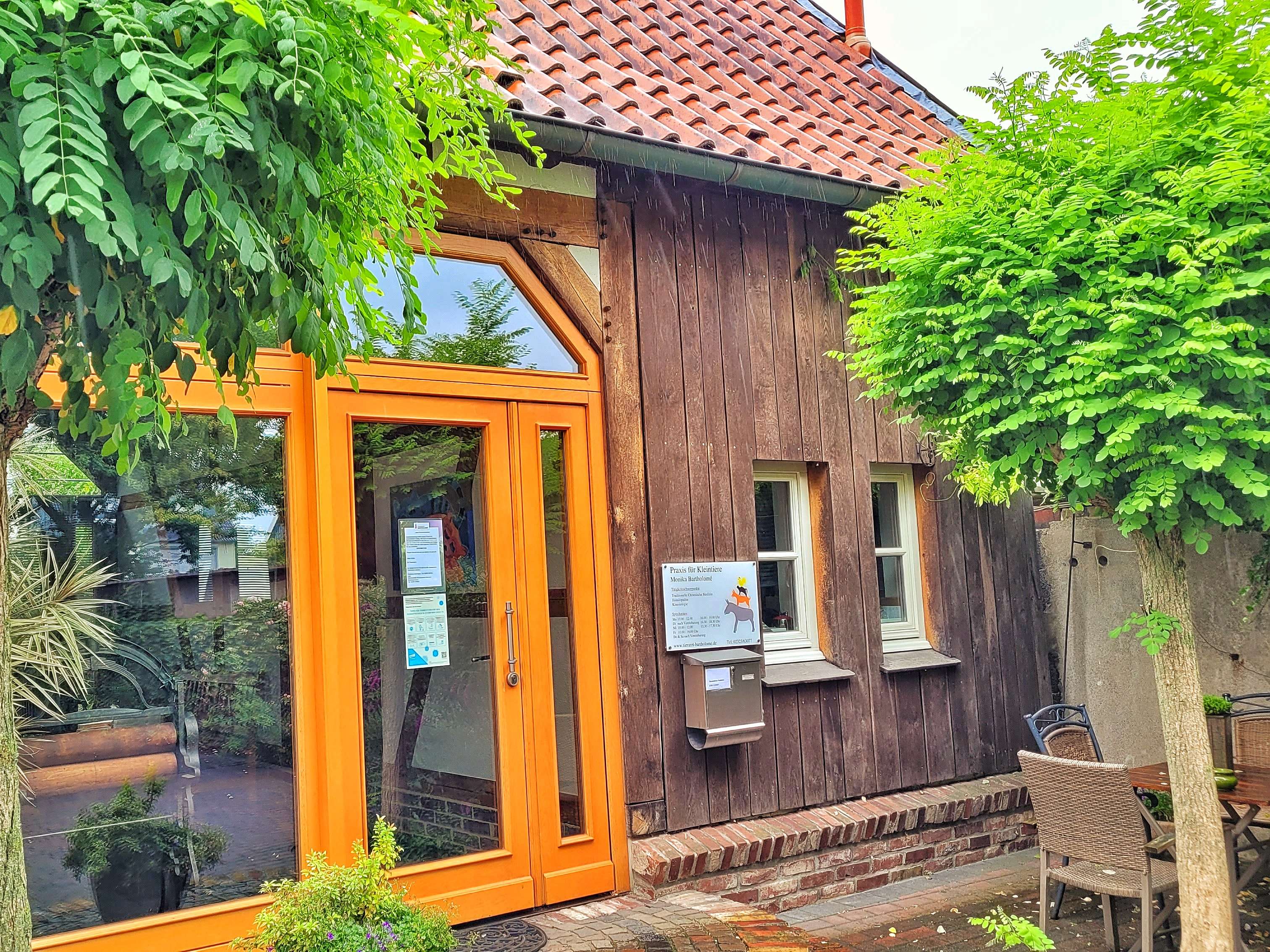 Ansicht 1 von Monika Bartholome Tierarzt
