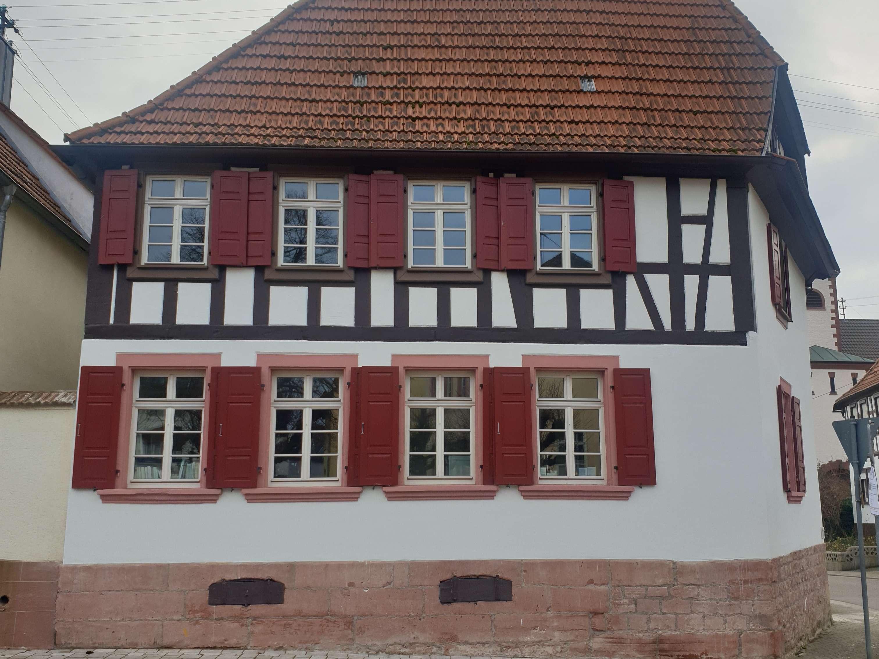 View 2 of Tierarztpraxis Ellenberger