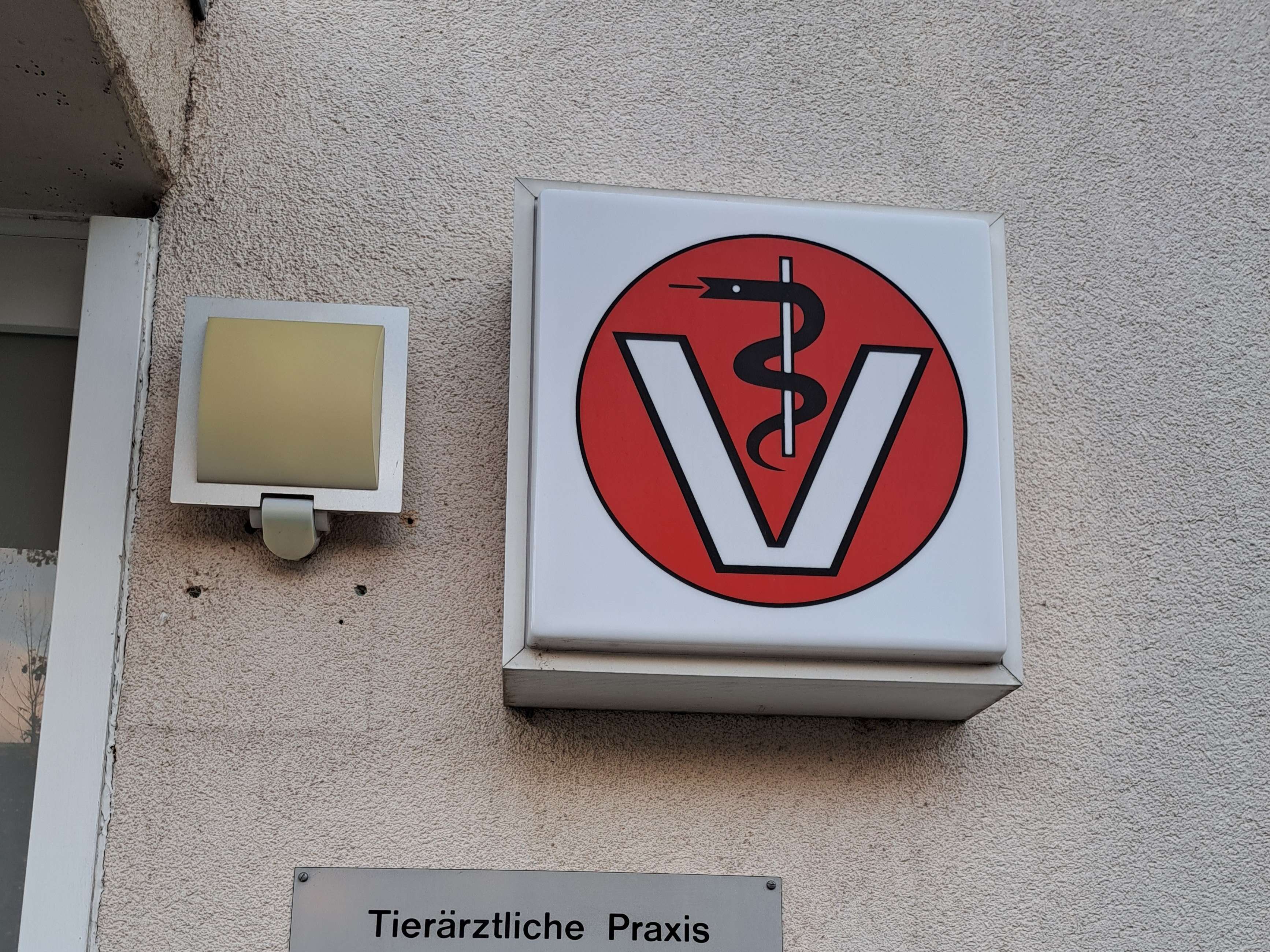 Ansicht 1 von Fachtierärztliche Praxis für Kleintiere und Pferde Dr. med. vet. Christof Wenz, Dr. med. vet. Martin Rumpel