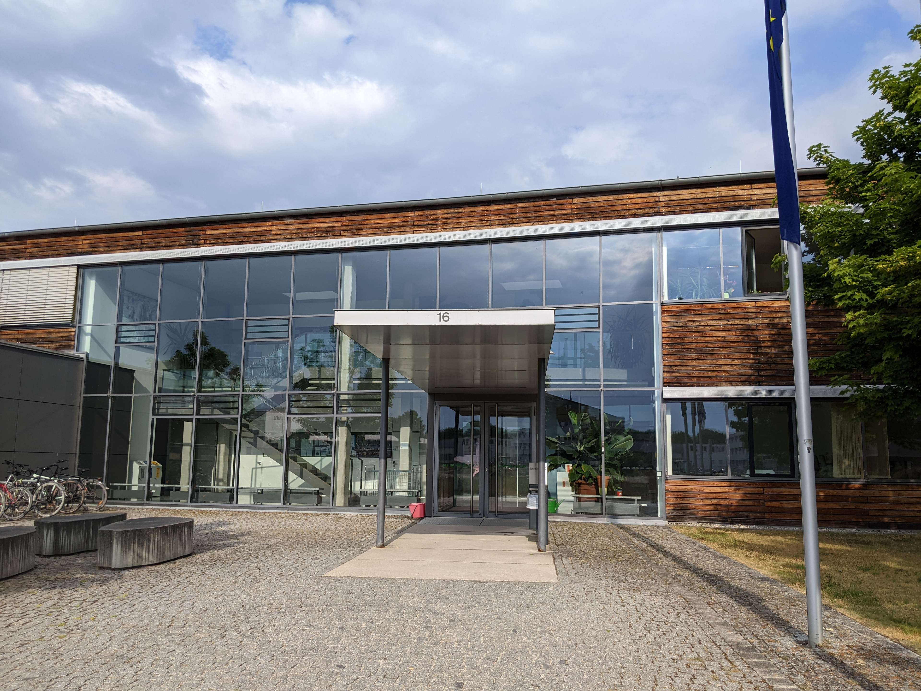 Ansicht 1 von Ludwig-Maximilians-Universität München Klinik für Schweine