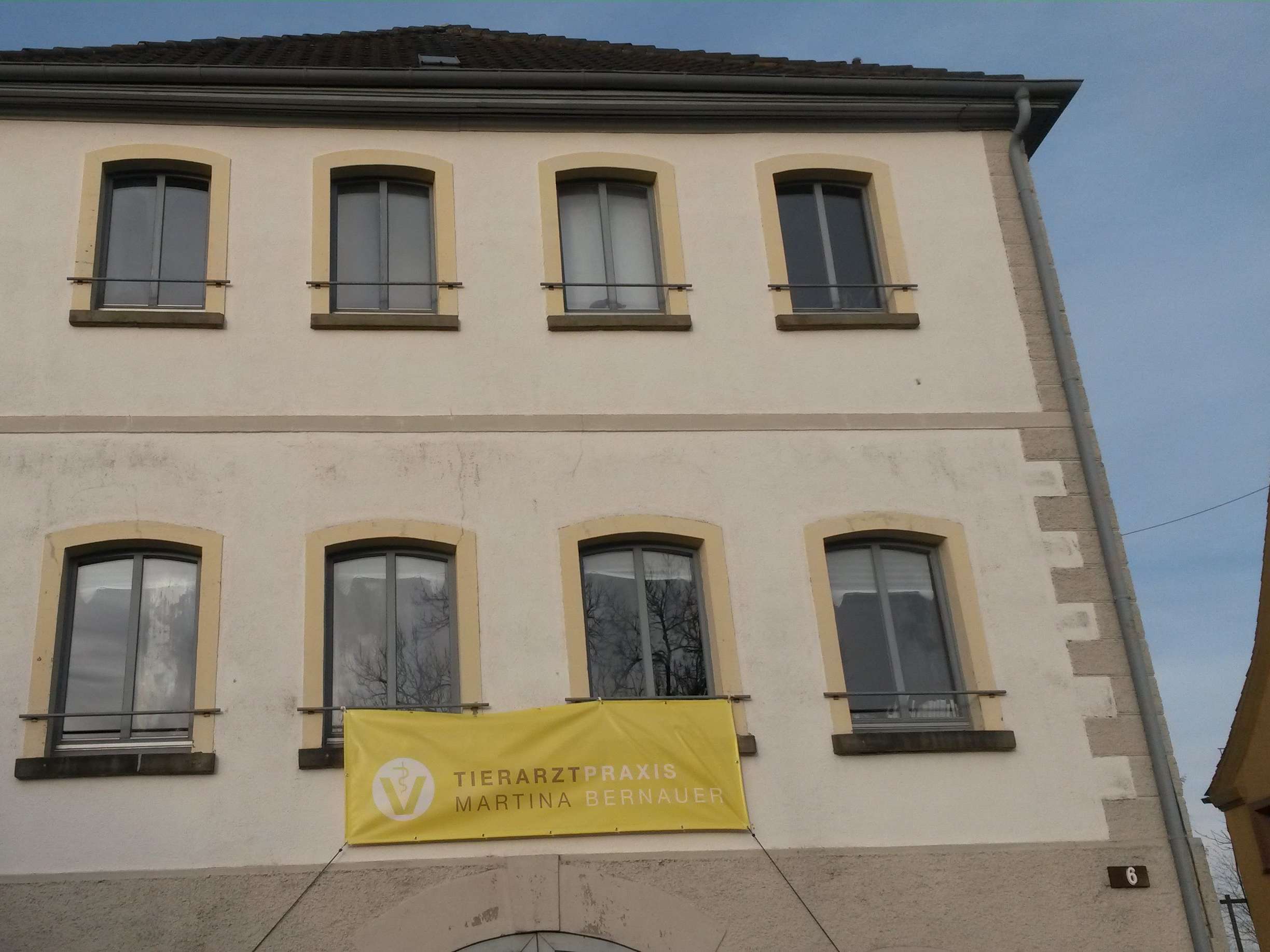 View 1 of Tierarztpraxis Martina Bernauer