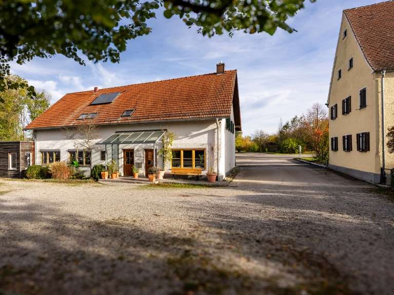 Ansicht 1 von Tierarzt Steinbauer Scheuring, Tierarztpraxis Gut Lichtenberg